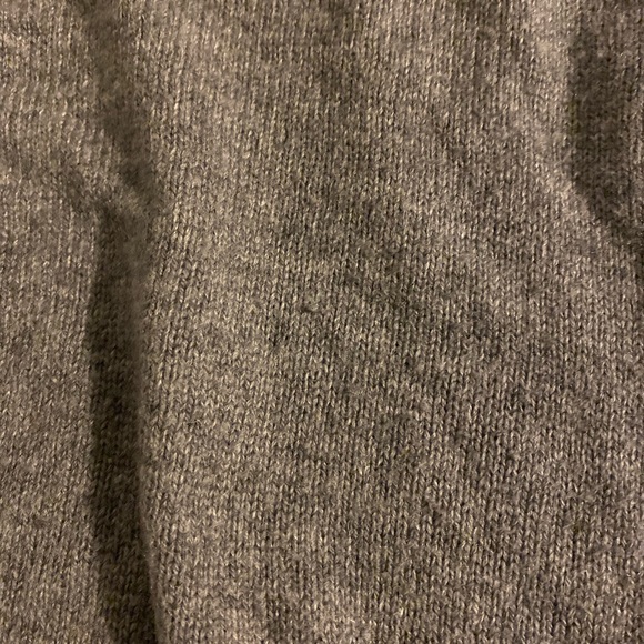 Brandy Melville gray turtleneck sweater - Picture 4 of 4